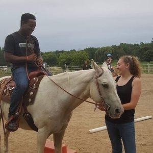 Meet your Posher, Hannah